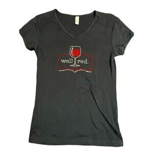 Well Red T-Shirt Sz Small